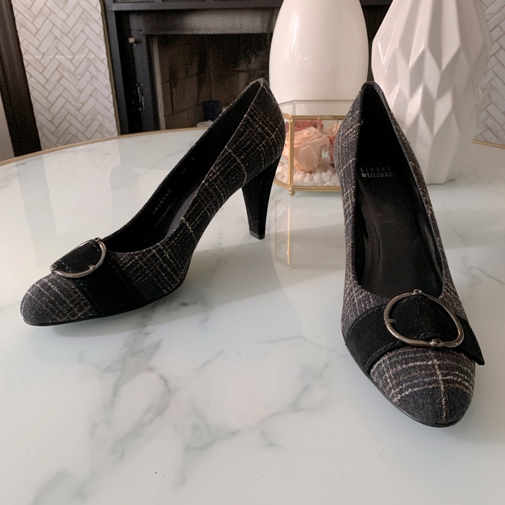 Stuart Weitzman like new tweed pumps with circle charm